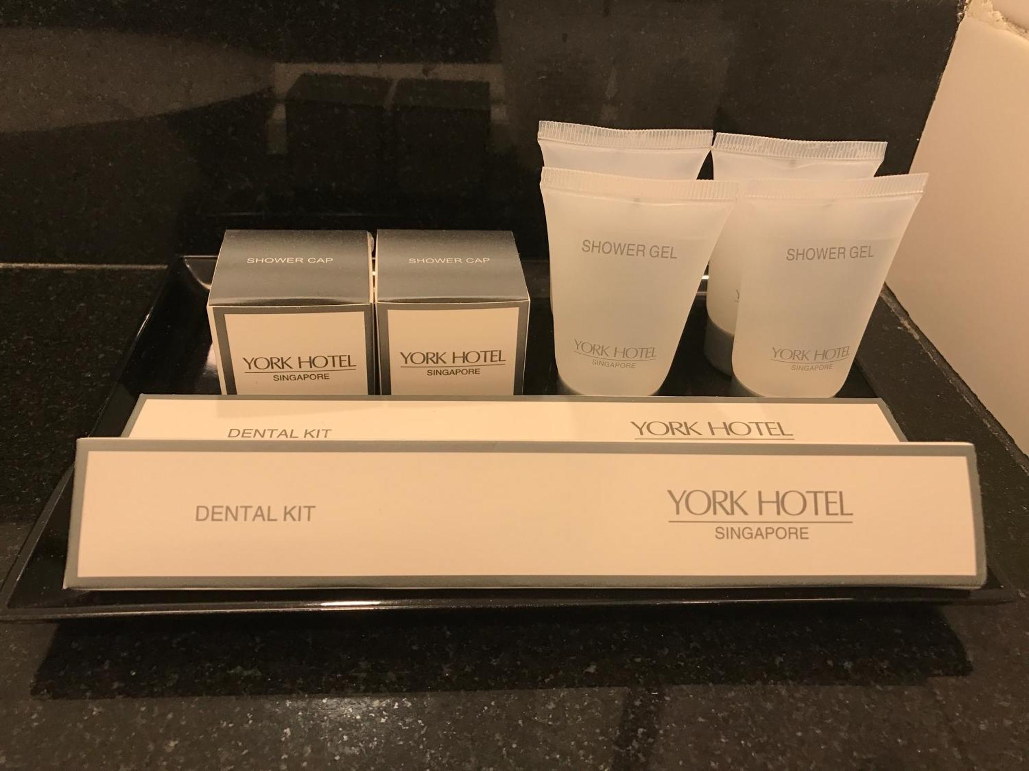 Khách sạn York 4*